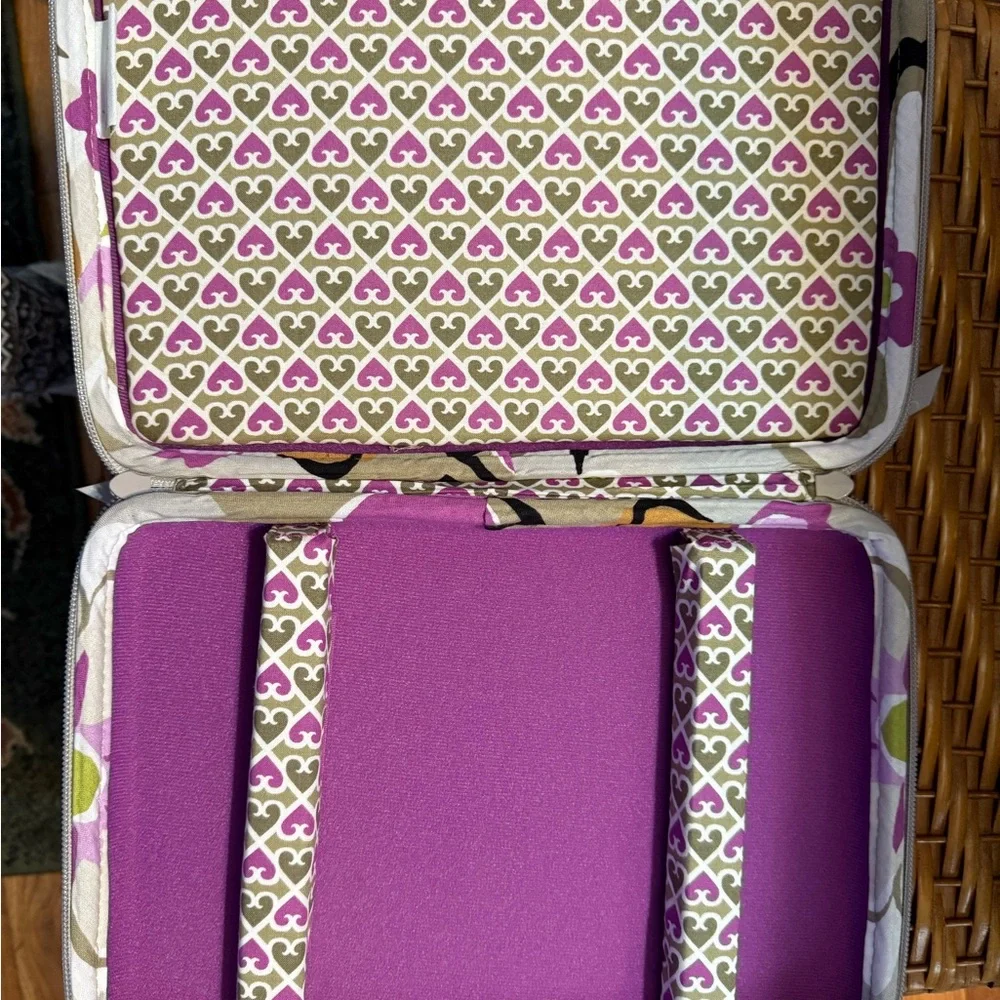 Vera Bradley Floral Quilted mini laptop hard case new